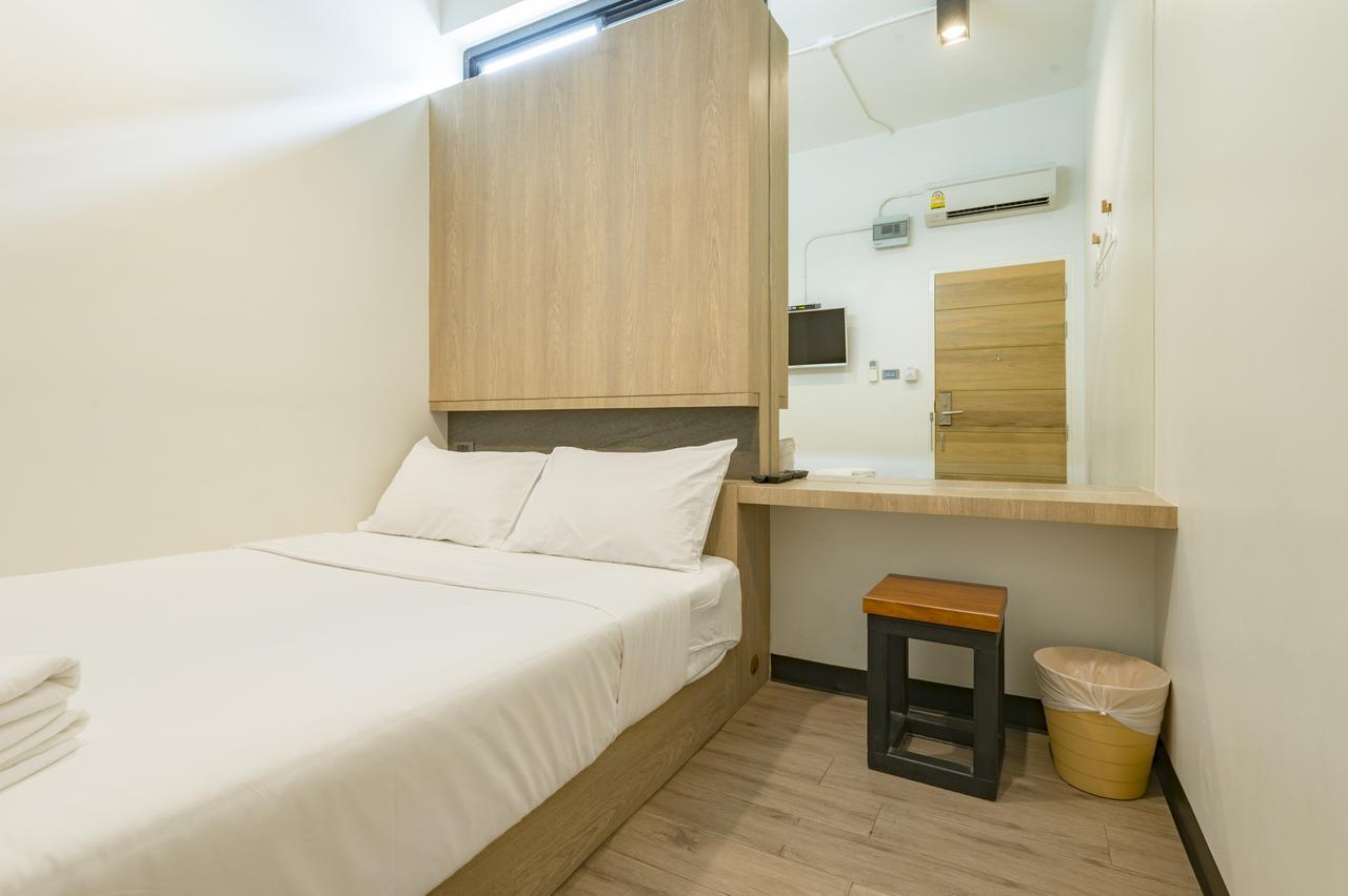 T Hostel @ Victory Monument Bangkok Exterior photo